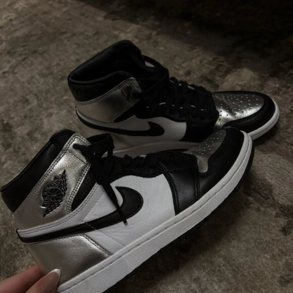 Jordan 1 Retro High Silver Toe (Women's) - Picture 3 of 8